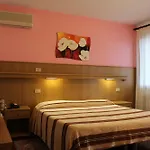 فندق Ristorante Dotto 3*