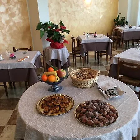 Ξενοδοχείο Ristorante Dotto 3*