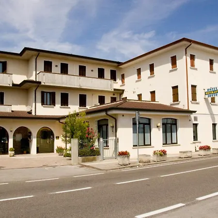Ristorante Dotto Hotel Varago