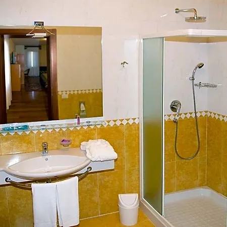 Hotel Ristorante Dotto Varago