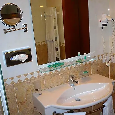 Ristorante Dotto Hotel Varago