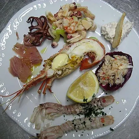 Ξενοδοχείο Ristorante Dotto 3*