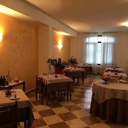 Hotel Ristorante Dotto Varago
