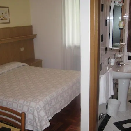 Ristorante Dotto Ξενοδοχείο Varago